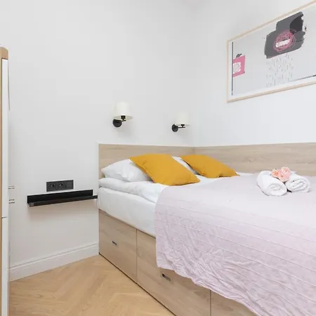 Mokotow Sw Boboli By Renters דירה ורשה